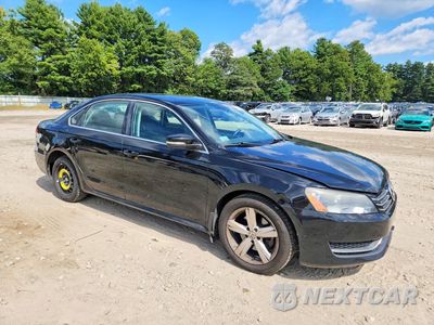 Czwarte zdjęcie samochodu z boku: 2013 VOLKSWAGEN PASSAT SE VIN:1VWBP7A36DC144160 - miniatura