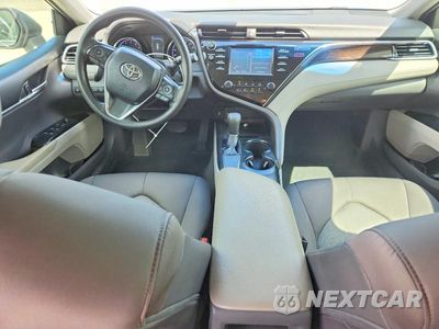 Zdjęcie 8 z 12 samochodu: 2018 TOYOTA CAMRY LE VIN:4T1B11HK9JU140653 - miniatura