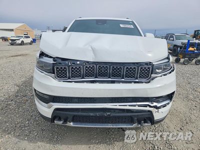 Piąte zdjęcie samochodu w środku: 2022 JEEP GRAND WAGONEER SERIES III VIN:1C4SJVGJ1NS137865 - miniatura