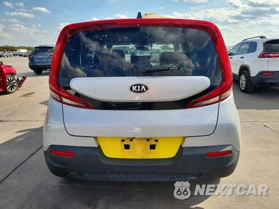 Zdjęcie 6 z 12 samochodu: 2020 KIA SOUL LX VIN:KNDJ23AU1L7090997 - miniatura