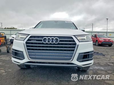 Piąte zdjęcie samochodu w środku: 2018 AUDI Q7 PREMIUM PLUS VIN:WA1LHAF76JD030625 - miniatura