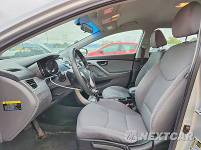 Zdjęcie 7 z 12 samochodu: 2013 HYUNDAI ELANTRA GLS VIN:5NPDH4AE8DH333339 - miniatura