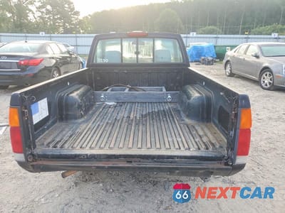 Zdjęcie 6 z 12 samochodu: 1994 NISSAN TRUCK BASE VIN:1N6SD11S6RC378674 - miniatura