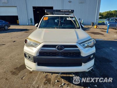 Piąte zdjęcie samochodu w środku: 2015 TOYOTA 4RUNNER LIMITED VIN:JTEBU5JR6F5239132 - miniatura