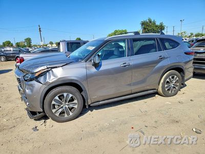 2025 TOYOTA HIGHLANDER HYBRID XLE 5TDKBRCH9SS665794 - główne zdjęcie licytacji z USA - miniatura