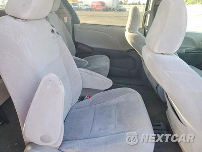 Zdjęcie 11 z 13 samochodu: 2015 TOYOTA SIENNA LE VIN:5TDKK3DC8FS565997 - miniatura