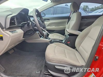Zdjęcie 7 z 12 samochodu: 2019 HYUNDAI ELANTRA SEL VIN:5NPD84LF9KH423540 - miniatura