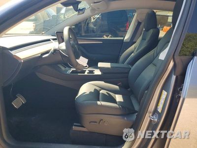 Zdjęcie 7 z 13 samochodu: 2024 TESLA MODEL Y VIN:7SAYGDEF6RA321140 - miniatura