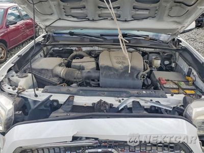 Zdjęcie 11 z 12 samochodu: 2017 TOYOTA TACOMA TRD SPORT VIN:3TMCZ5AN7HM078410 - miniatura