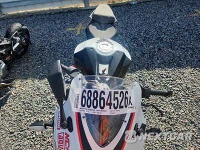 Piąte zdjęcie samochodu w środku: 2025 APRILIA RS 457 VIN:ZD4XEUA02S6002794 - miniatura