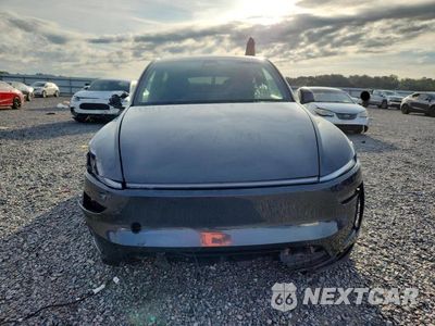 Piąte zdjęcie samochodu w środku: 2026 TESLA MODEL Y VIN:7SAYGDED9TA707105 - miniatura