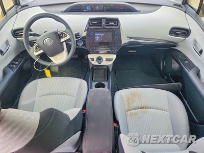 Zdjęcie 8 z 13 samochodu: 2017 TOYOTA PRIUS TWO VIN:JTDKBRFU3H3028077 - miniatura