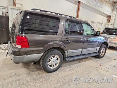 Trzecie zdjęcie samochodu z tyłu: 2005 FORD EXPEDITION XLT VIN:1FMPU16595LB06671 - miniatura