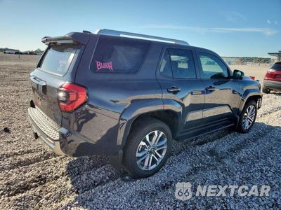 Trzecie zdjęcie samochodu z tyłu: 2026 TOYOTA 4RUNNER LIMITED VIN:JTEVA5BR2T5121661 - miniatura