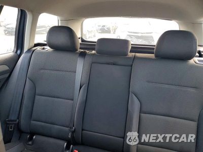Zdjęcie 10 z 13 samochodu: 2016 VOLKSWAGEN GOLF SPORTWAGEN S VIN:3VWC17AU1GM501004 - miniatura