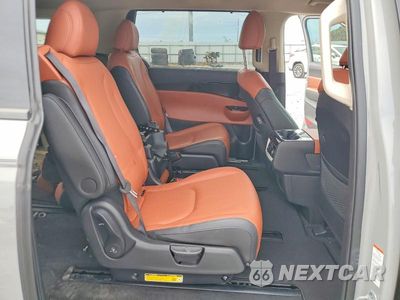 Zdjęcie 11 z 13 samochodu: 2024 KIA CARNIVAL SX VIN:KNDNE5H3XR6397021 - miniatura