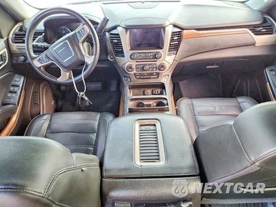 Zdjęcie 8 z 13 samochodu: 2020 GMC YUKON XL DENALI VIN:1GKS1HKJ8LR290826 - miniatura
