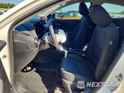Zdjęcie 7 z 13 samochodu: 2020 TOYOTA YARIS L VIN:3MYDLBYV4LY716366 - miniatura