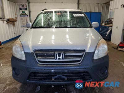 Piąte zdjęcie samochodu w środku: 2005 HONDA CR-V EX VIN:SHSRD78855U322813 - miniatura