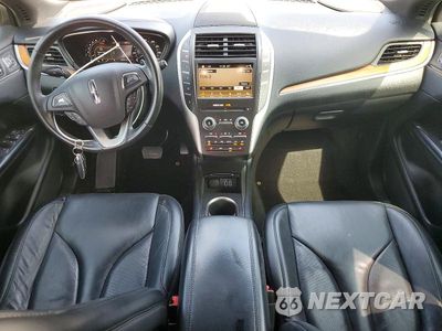 Zdjęcie 8 z 13 samochodu: 2018 LINCOLN MKC SELECT VIN:5LMCJ2C96JUL31197 - miniatura