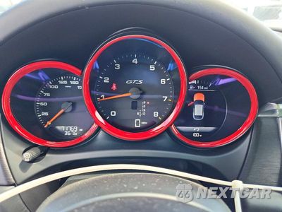 Zdjęcie 9 z 12 samochodu: 2017 PORSCHE MACAN GTS VIN:WP1AG2A52HLB51212 - miniatura