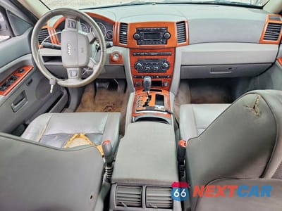 Zdjęcie 8 z 13 samochodu: 2005 JEEP GRAND CHEROKEE LIMITED VIN:1J4HR58N85C546499 - miniatura