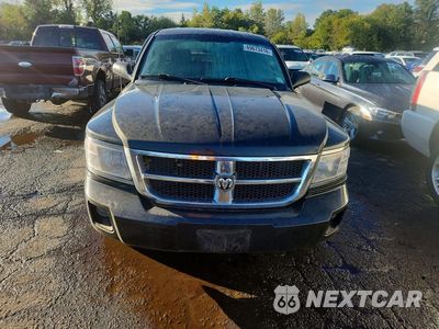Piąte zdjęcie samochodu w środku: 2008 DODGE DAKOTA QUAD SLT VIN:1D3HW48KX8S590665 - miniatura
