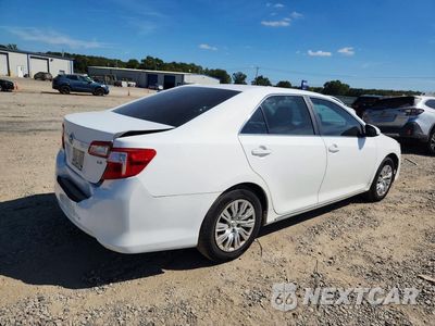 Trzecie zdjęcie samochodu z tyłu: 2013 TOYOTA CAMRY LE VIN:4T1BF1FK3DU648559 - miniatura