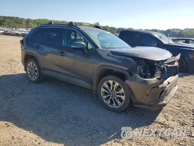 Czwarte zdjęcie samochodu z boku: 2019 TOYOTA RAV4 XLE PREMIUM VIN:2T3C1RFV6KW011956 - miniatura