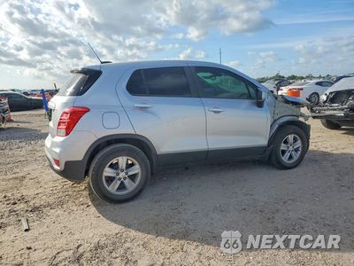 Trzecie zdjęcie samochodu z tyłu: 2020 CHEVROLET TRAX LS VIN:3GNCJKSBXLL293392 - miniatura