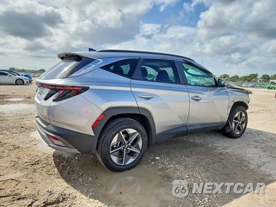 Trzecie zdjęcie samochodu z tyłu: 2025 HYUNDAI TUCSON SEL VIN:5NMJCCDE8SH590650 - miniatura