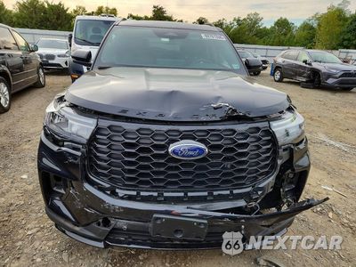 Piąte zdjęcie samochodu w środku: 2025 FORD EXPLORER ST-LINE VIN:1FMUK8KH6SGD01309 - miniatura