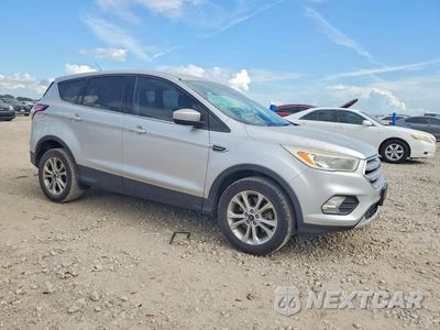 Czwarte zdjęcie samochodu z boku: 2017 FORD ESCAPE SE VIN:1FMCU9GD5HUE49270 - miniatura