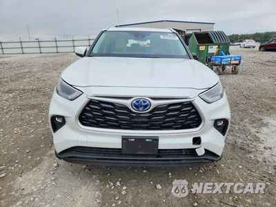 Piąte zdjęcie samochodu w środku: 2023 TOYOTA HIGHLANDER HYBRID XLE VIN:5TDKBRCH7PS581786 - miniatura