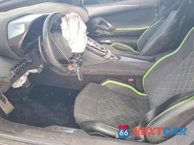 Zdjęcie 7 z 12 samochodu: 2018 LAMBORGHINI AVENTADOR S VIN:ZHWUG4ZD5JLA06879 - miniatura