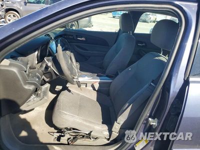 Zdjęcie 7 z 12 samochodu: 2013 CHEVROLET MALIBU LS VIN:1G11B5SA1DF321431 - miniatura