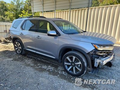Czwarte zdjęcie samochodu z boku: 2025 HONDA PILOT TOURING VIN:5FNYG2H75SB036279 - miniatura