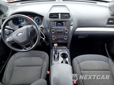 Zdjęcie 8 z 12 samochodu: 2017 FORD EXPLORER XLT VIN:1FM5K8D81HGE17334 - miniatura