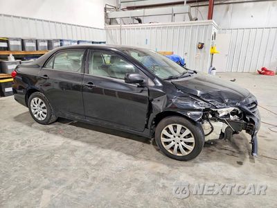 Czwarte zdjęcie samochodu z boku: 2013 TOYOTA COROLLA LE VIN:2T1BU4EEXDC031258 - miniatura
