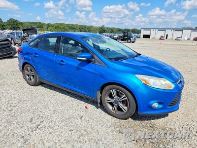 Czwarte zdjęcie samochodu z boku: 2014 FORD FOCUS SE VIN:1FADP3F23EL270570 - miniatura