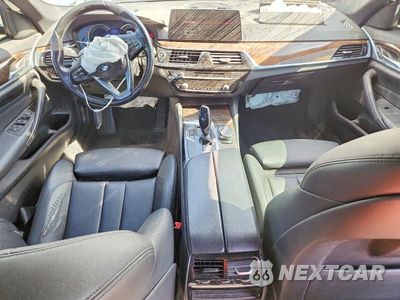 Zdjęcie 8 z 12 samochodu: 2017 BMW 530 XI VIN:WBAJA7C30HWA70736 - miniatura