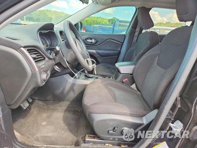 Zdjęcie 7 z 13 samochodu: 2020 JEEP CHEROKEE LATITUDE VIN:1C4PJMCX1LD638623 - miniatura