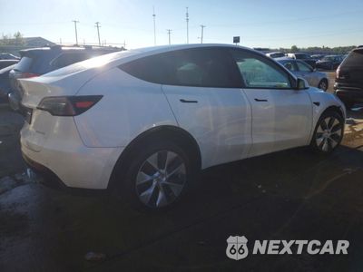 Trzecie zdjęcie samochodu z tyłu: 2021 TESLA MODEL Y VIN:5YJYGDEE2MF254858 - miniatura