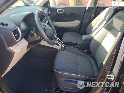 Zdjęcie 7 z 12 samochodu: 2024 HYUNDAI VENUE LIMITED VIN:KMHRC8A35RU311298 - miniatura
