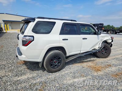 Trzecie zdjęcie samochodu z tyłu: 2021 TOYOTA 4RUNNER VENTURE EDITION VIN:JTEHU5JR4M5907551 - miniatura
