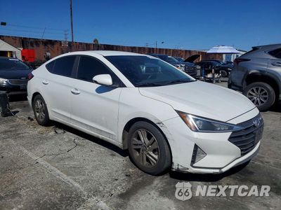 Czwarte zdjęcie samochodu z boku: 2019 HYUNDAI ELANTRA SEL VIN:5NPD84LF6KH444202 - miniatura