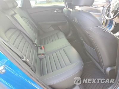 Zdjęcie 10 z 13 samochodu: 2023 KIA FORTE GT LINE VIN:3KPF54AD3PE659664 - miniatura