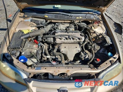 Zdjęcie 11 z 12 samochodu: 2001 HONDA ACCORD LX VIN:1HGCG56471A138390 - miniatura