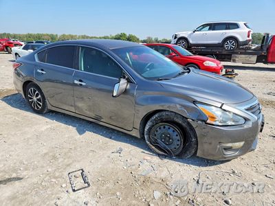 Czwarte zdjęcie samochodu z boku: 2015 NISSAN ALTIMA 2.5 S VIN:1N4AL3AP1FN881575 - miniatura
