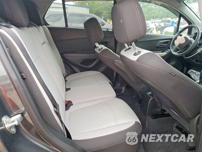 Zdjęcie 10 z 12 samochodu: 2020 CHEVROLET TRAX LS VIN:3GNCJKSB6LL247655 - miniatura